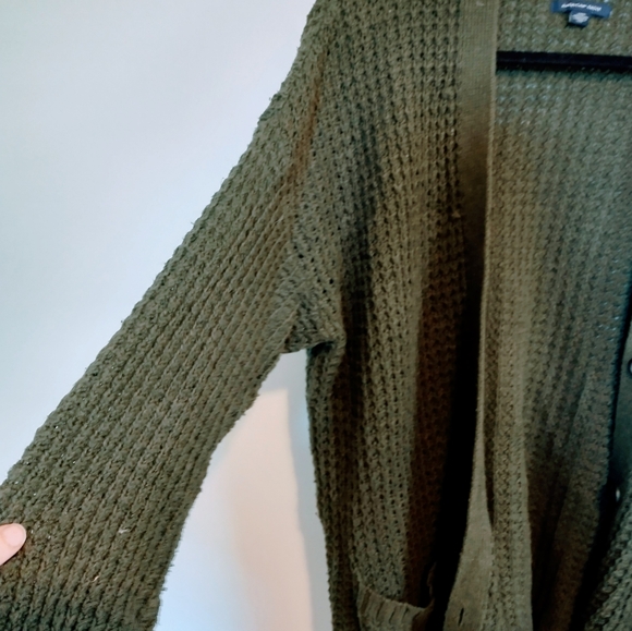 American Eagle green knit Cardigan. Heavy weight with buttons in the front and l - Picture 3 of 5